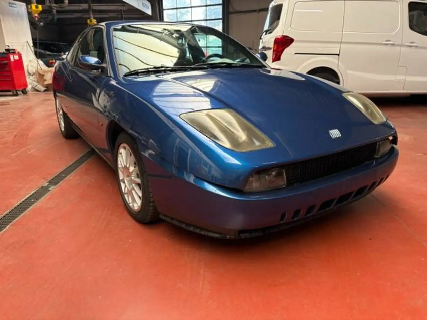 Fiat 124 Coupè Blau - 1