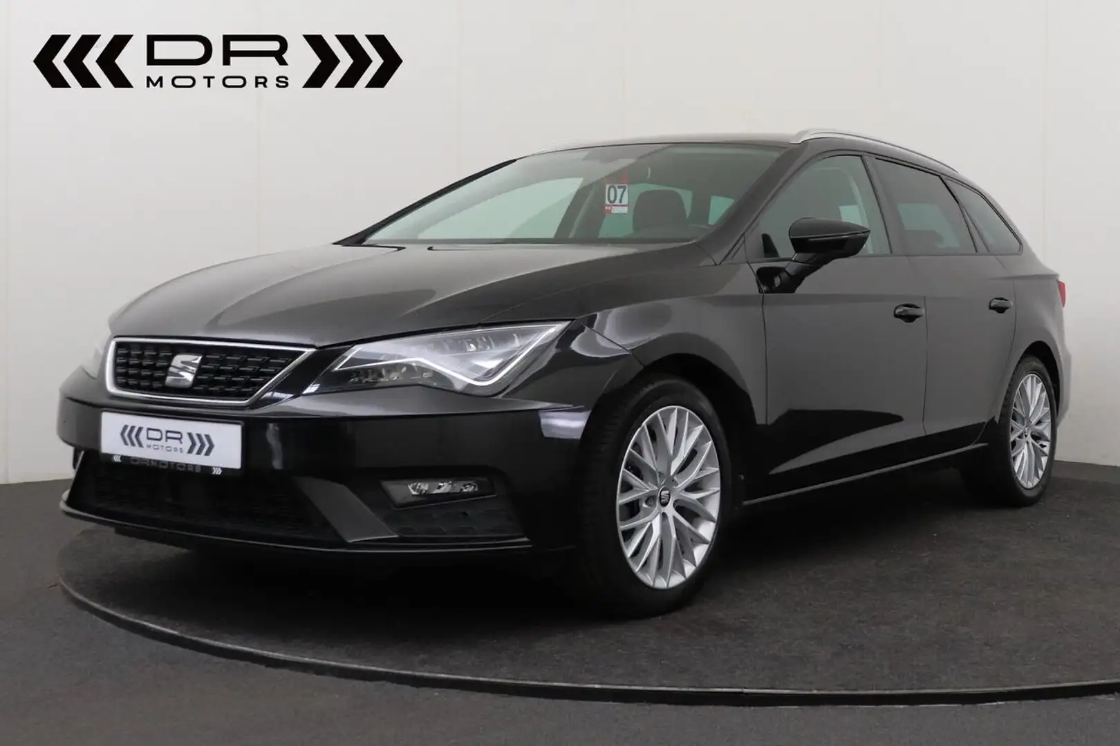 SEAT Leon ST 1.5TSI DSG 150 MOVE ULTIMATE - LED - NAVI - ... Schwarz - 1