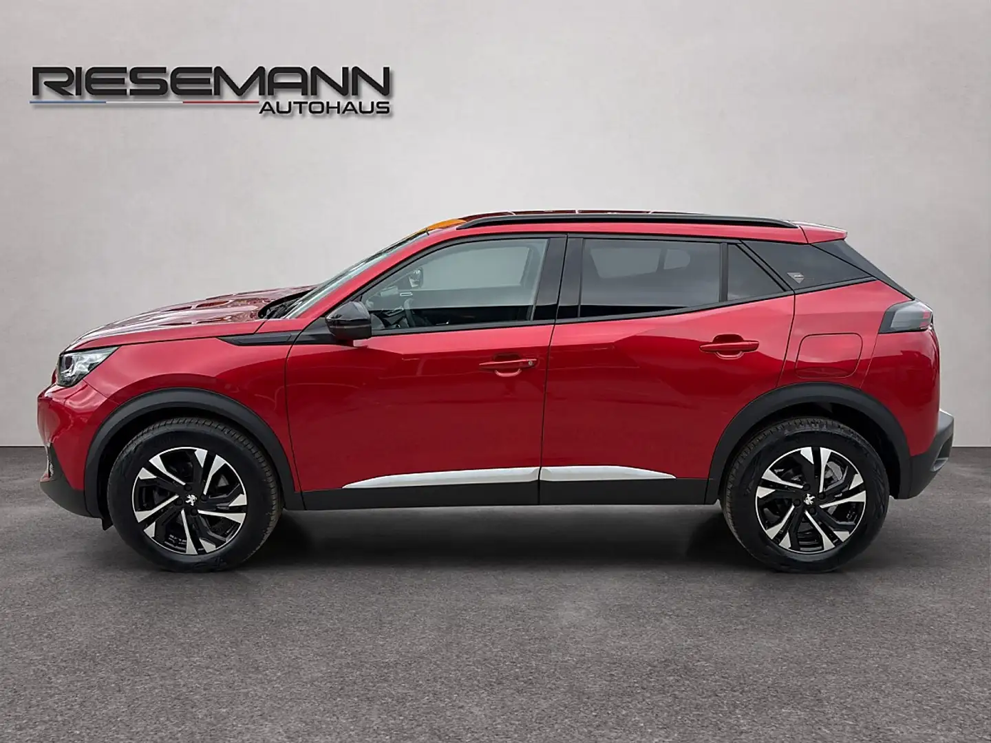 Peugeot 2008 BlueHDi 130 S&S Allure EAT8 Rot - 2