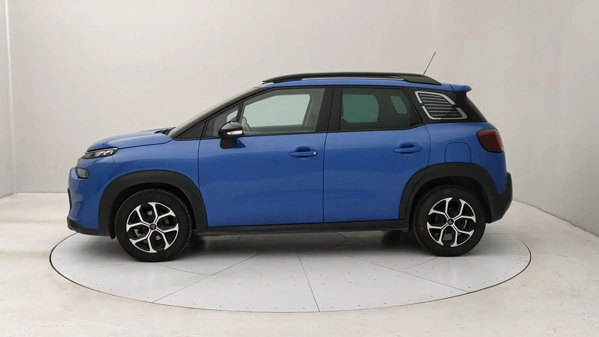 Citroen C3 Aircross 1.5 bluehdi Shine s&s 110cv Blauw - 2