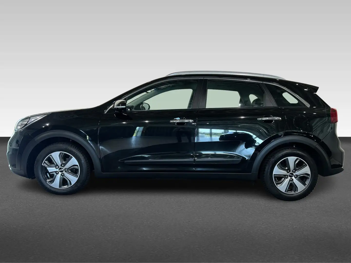 Kia Niro 1.6 GDi Hybrid 141pk DCT6 ExecutiveLine Zwart - 2