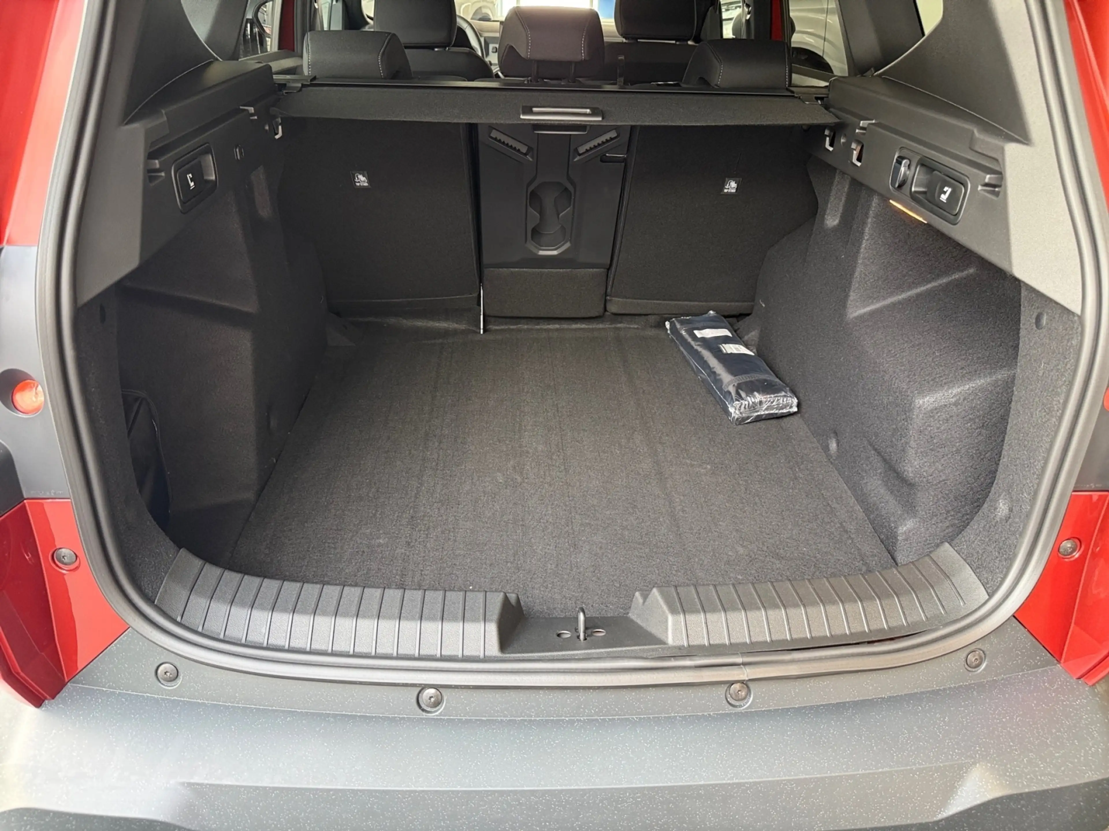 Dacia Bigster DUSTER Journey Hybrid 150 4x4 — photo 12