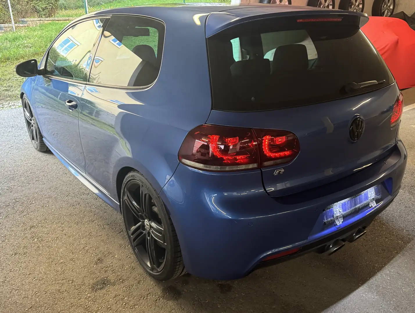 Volkswagen Golf R - 2
