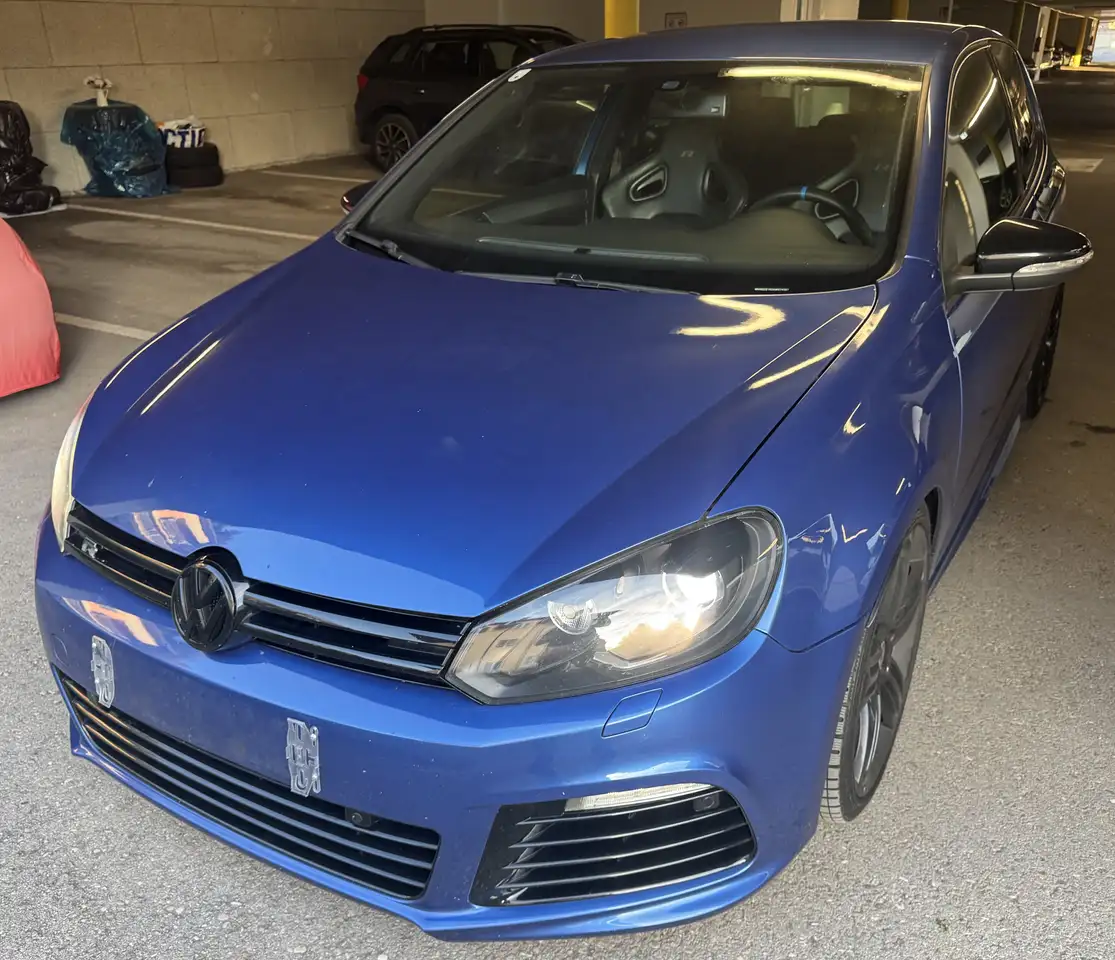 Volkswagen Golf R