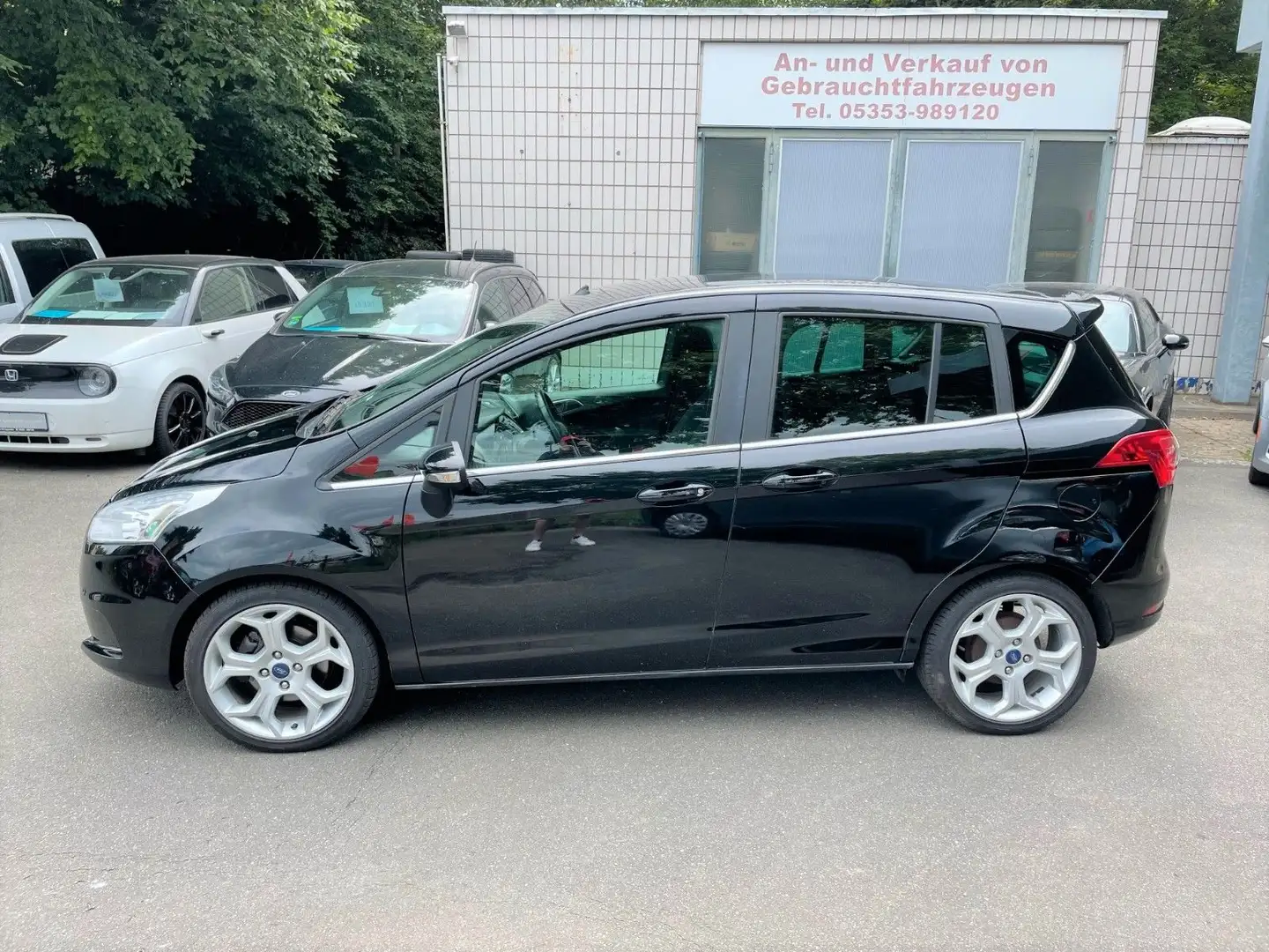 Ford B-Max B-MAX Titanium **KLIMA**NAVI**SITZHZG.** Schwarz - 2