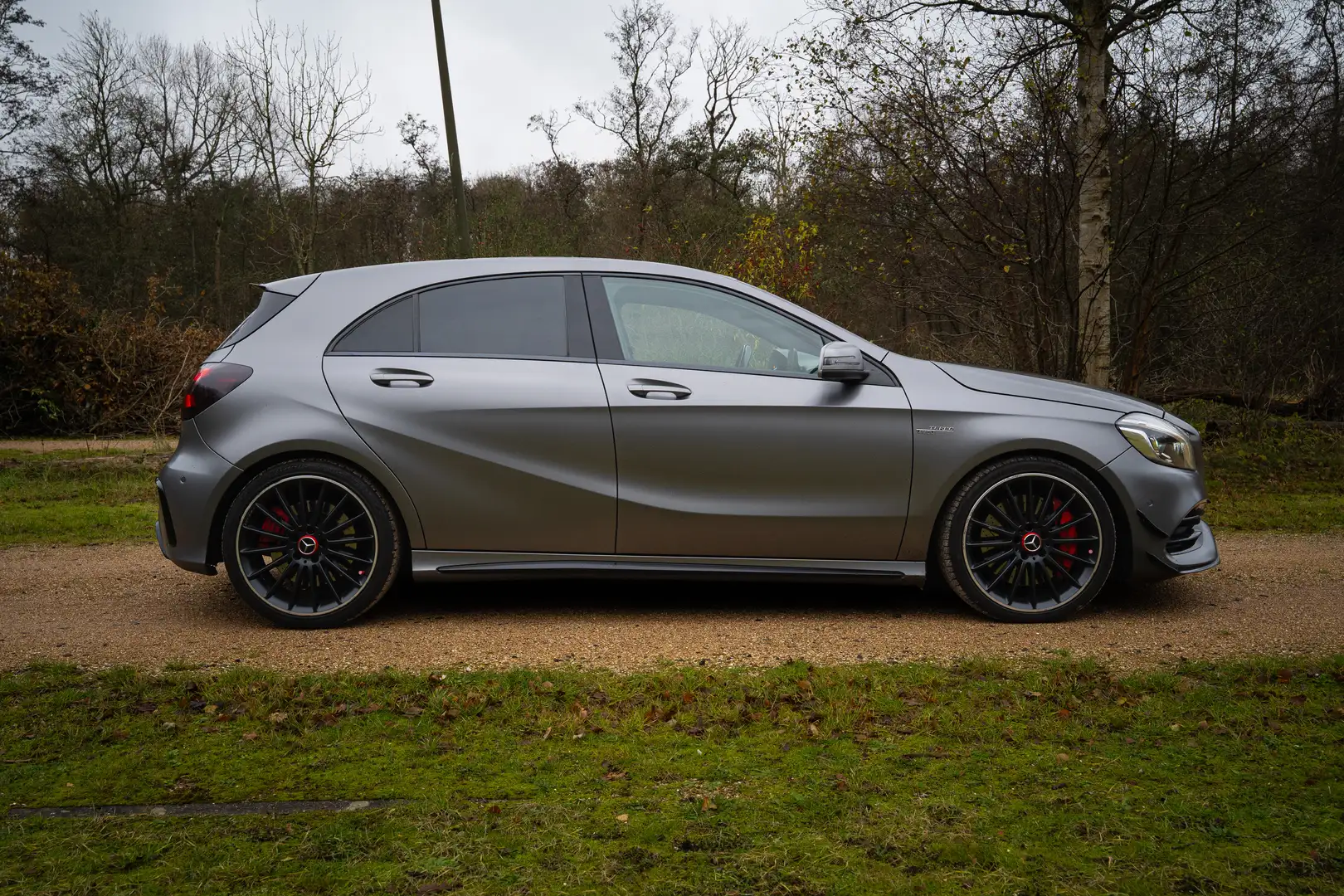 Mercedes-Benz A 45 AMG 4MATIC Grijs - 2