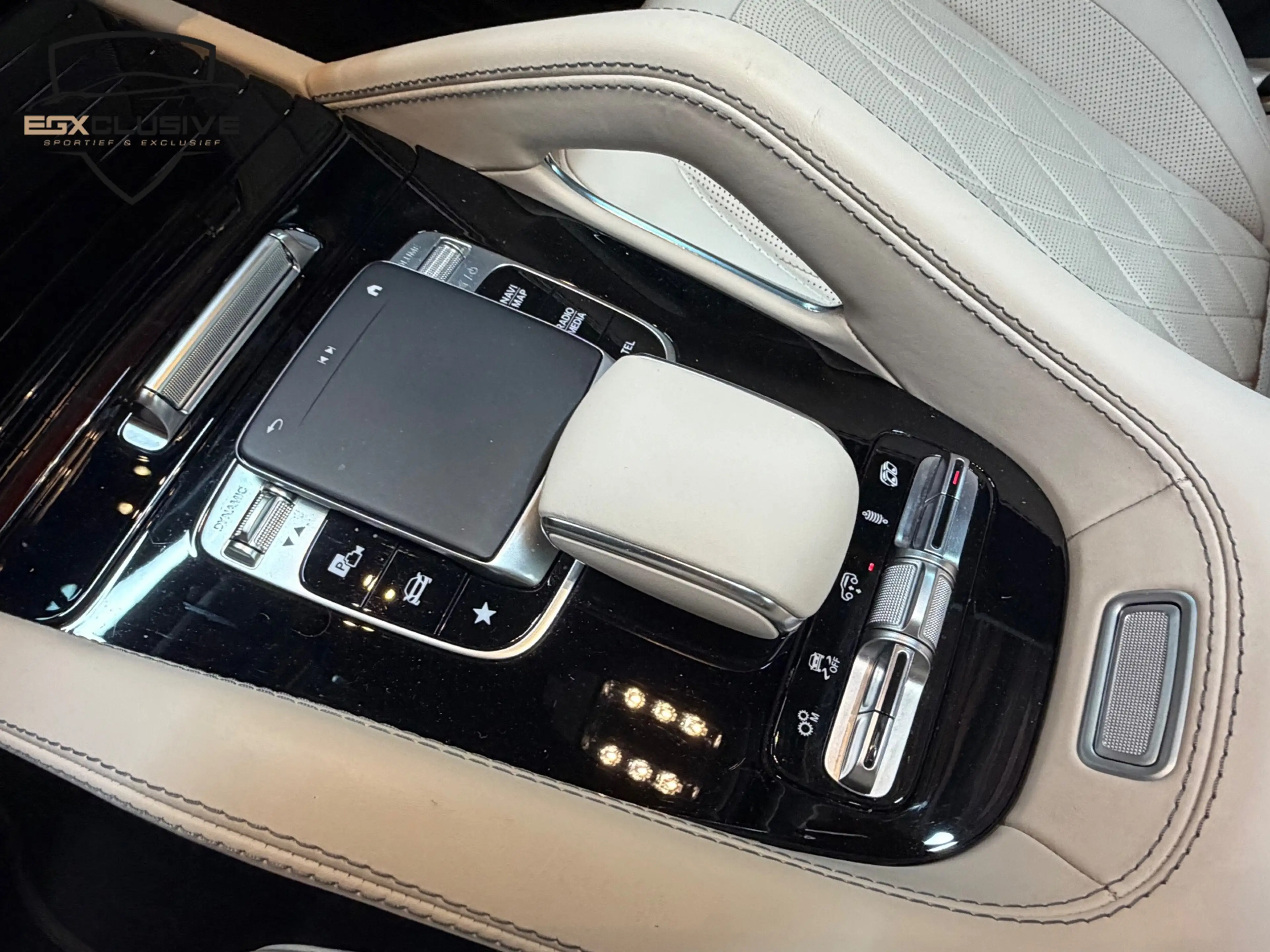 Mercedes-Benz GLS 63 AMG 4MATIC+ Premium Plus Ceramic/Pano/Burmester — photo 24