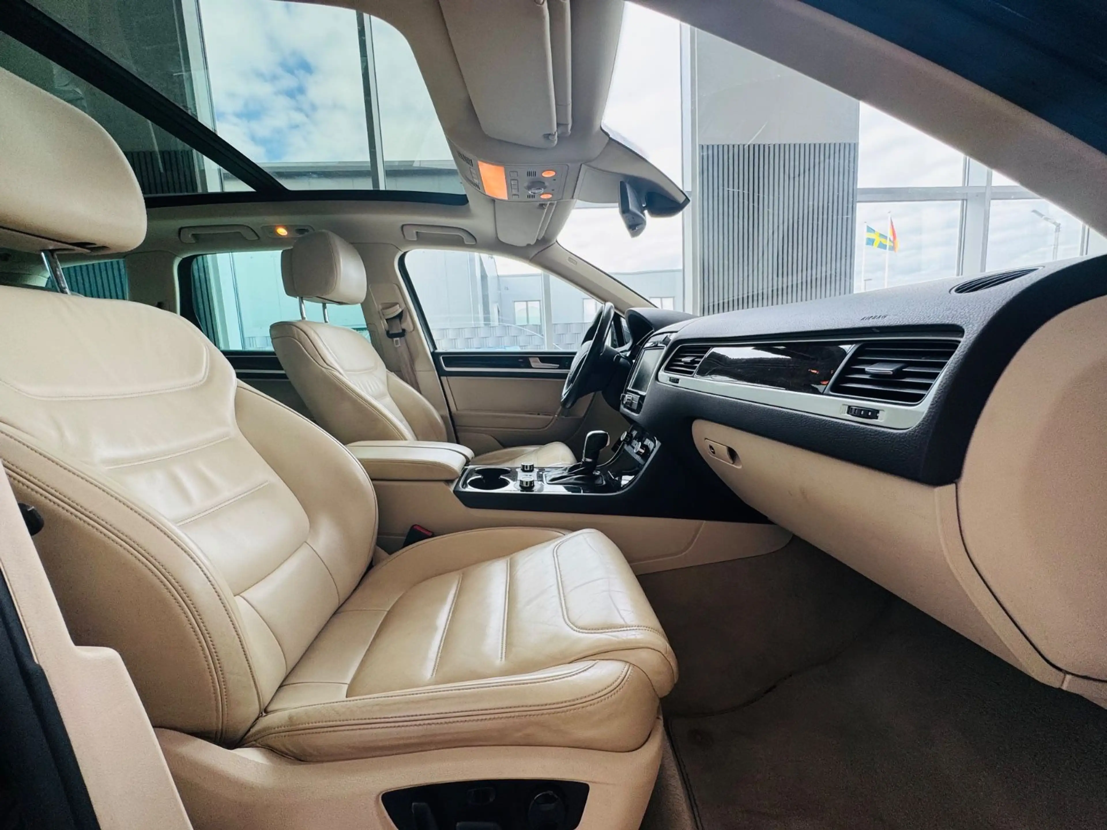 Volkswagen Touareg 4.2 TDI V8 Standheizung VOLL — photo 19