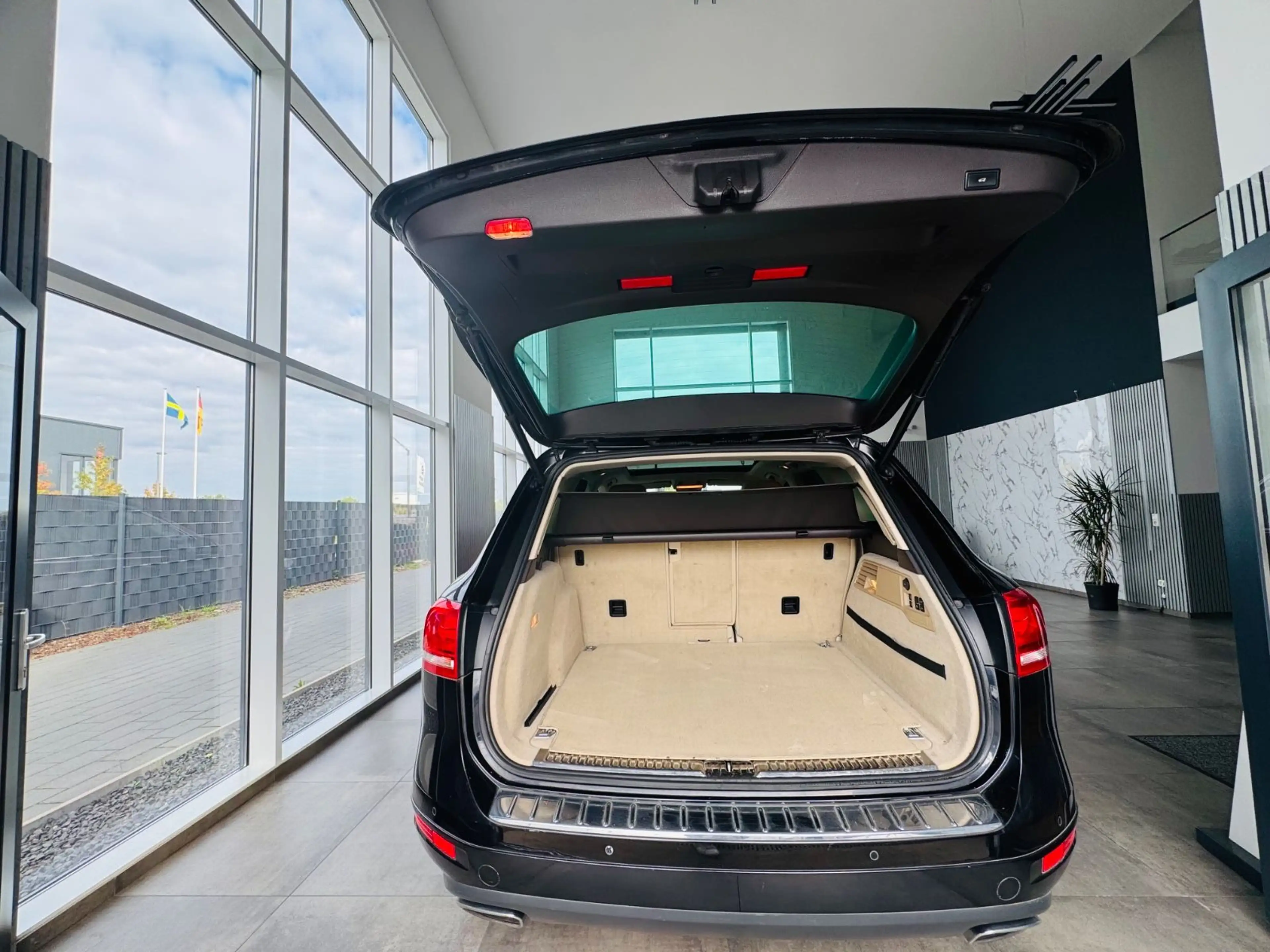 Volkswagen Touareg 4.2 TDI V8 Standheizung VOLL — photo 16