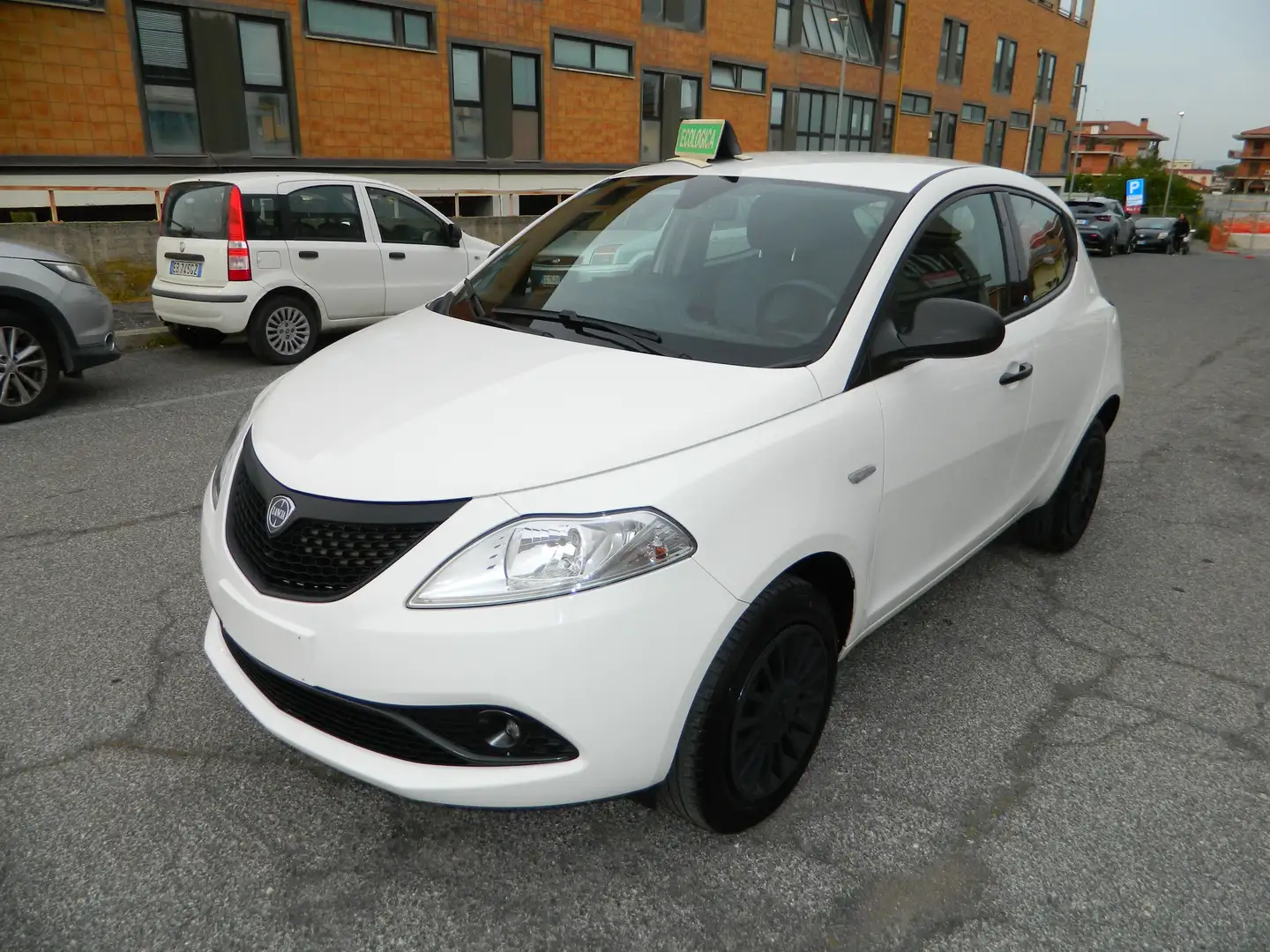 Lancia Ypsilon 900cc  METANO ECOCHIC 70CV - UNIPRO TAGLIANDATA Wit - 1