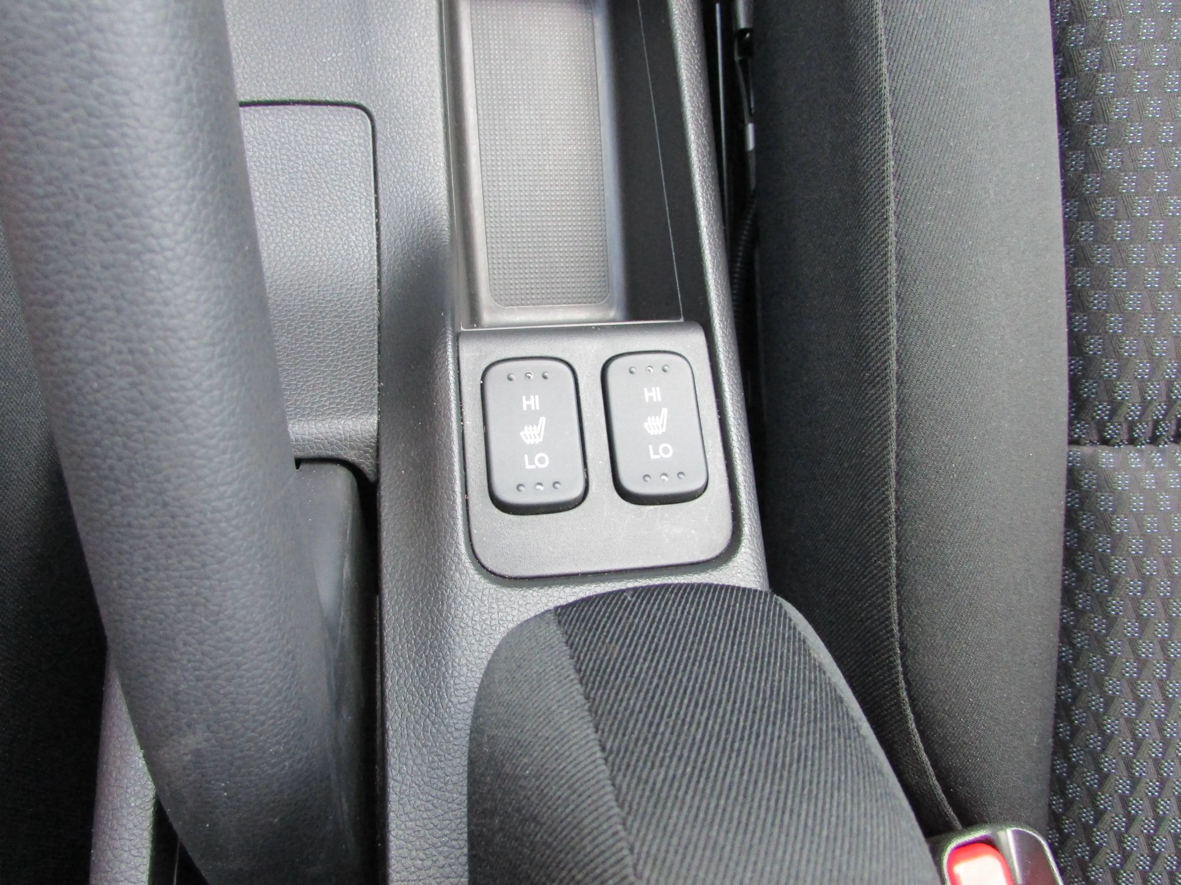 Honda Jazz Comfort, Sitzheizung, CD, MP3, EPS, USB, HDMI — photo 14