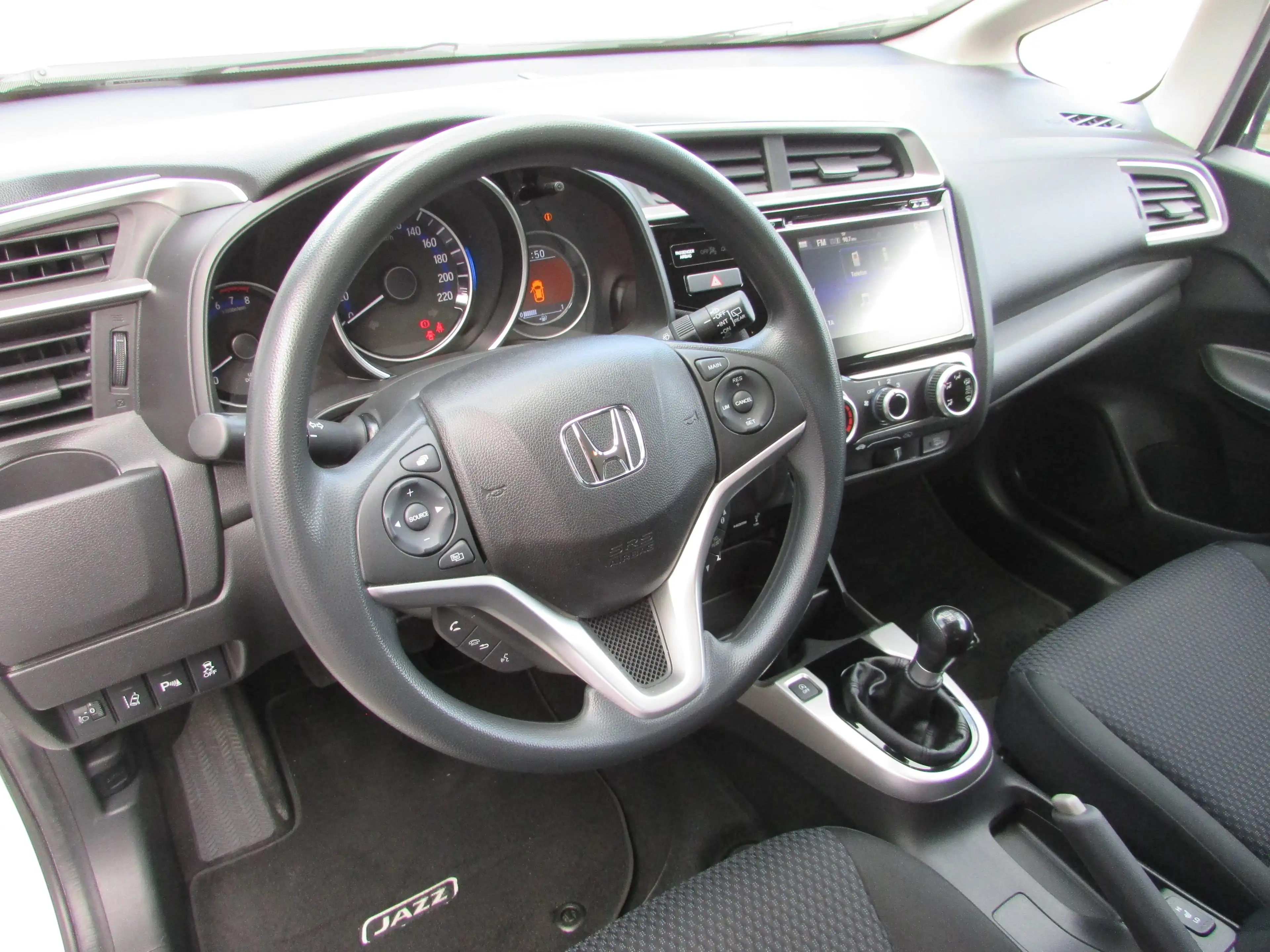 Honda Jazz Comfort, Sitzheizung, CD, MP3, EPS, USB, HDMI — photo 10