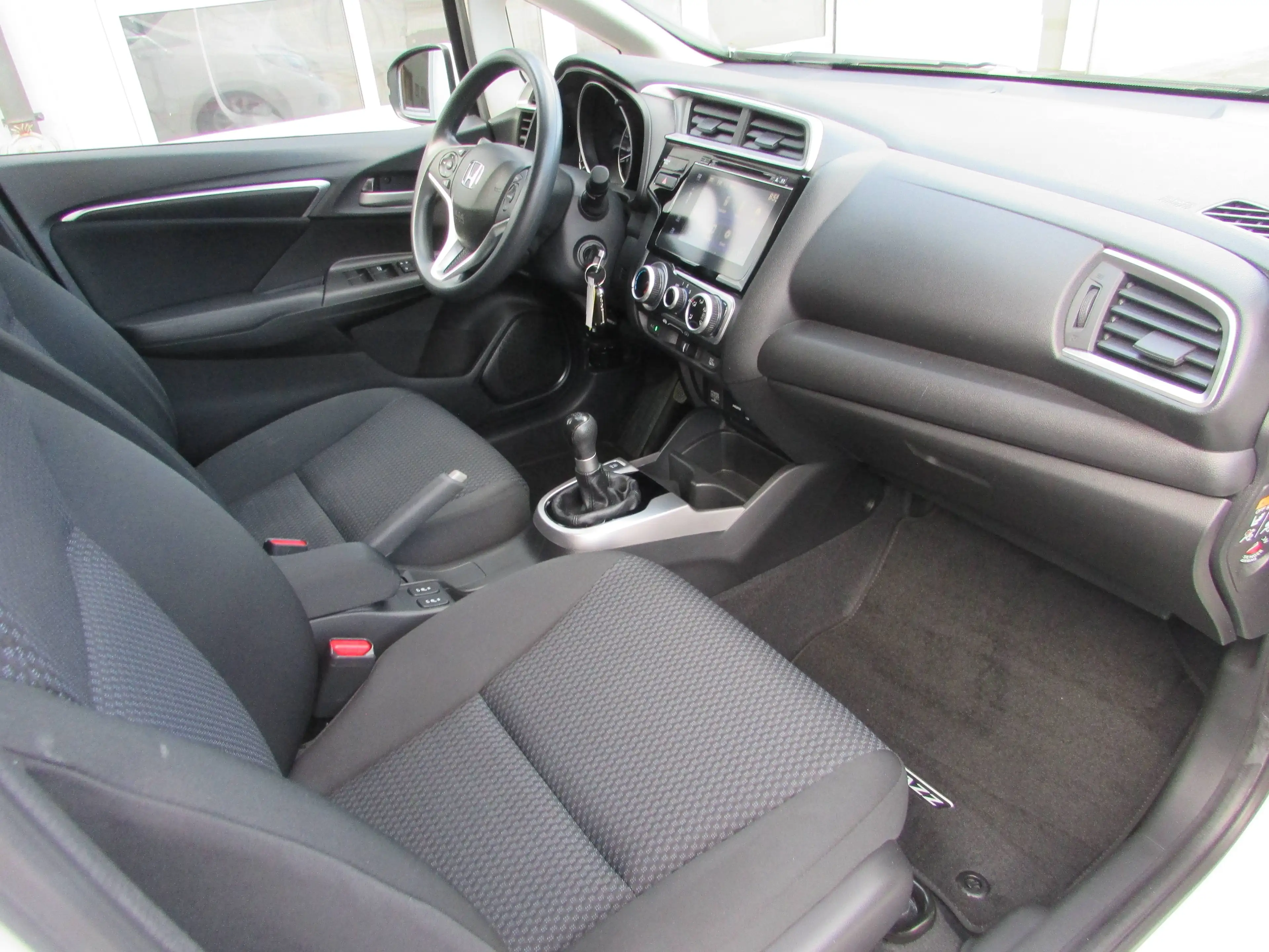 Honda Jazz Comfort, Sitzheizung, CD, MP3, EPS, USB, HDMI — photo 5