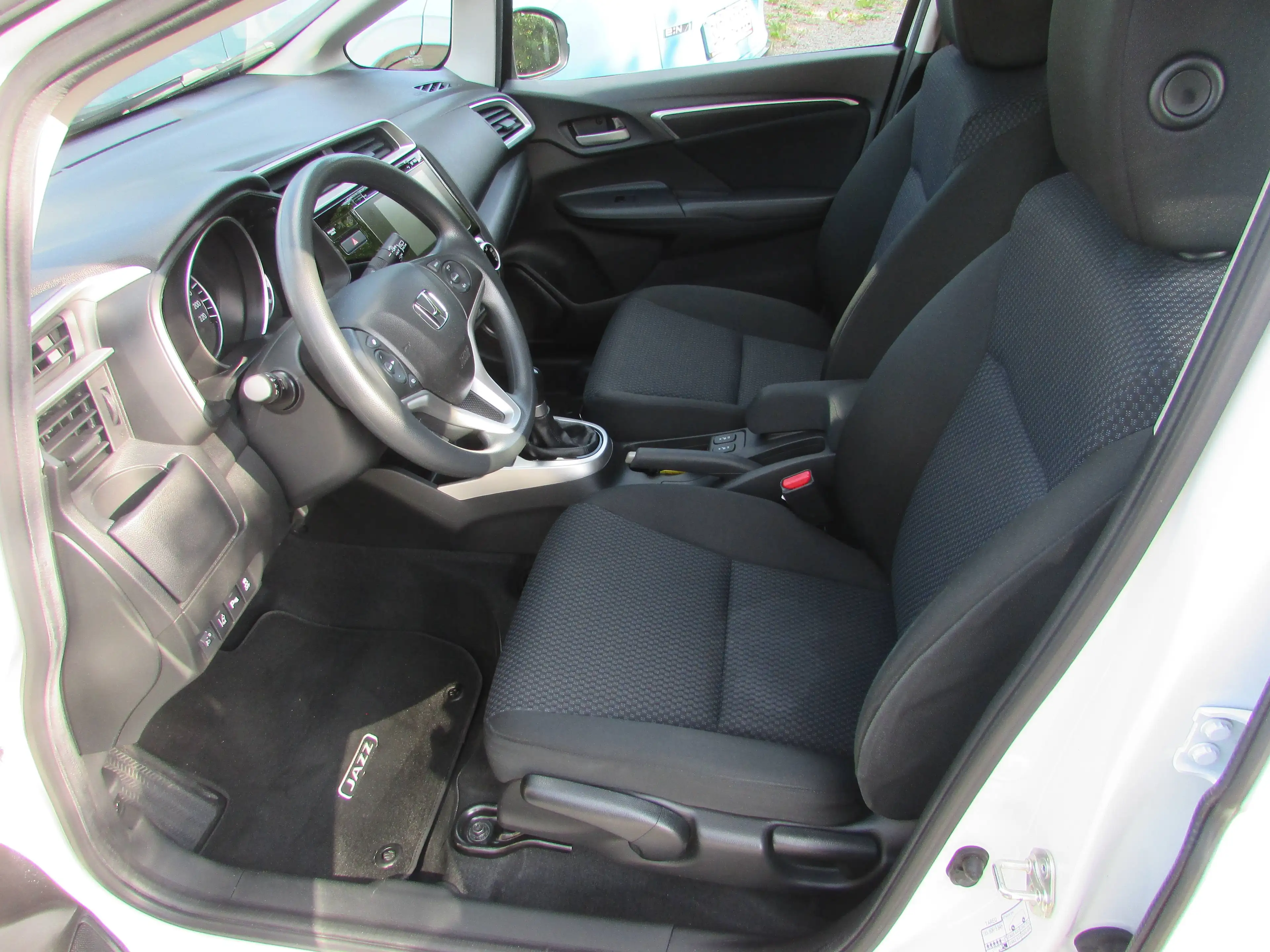 Honda Jazz Comfort, Sitzheizung, CD, MP3, EPS, USB, HDMI — photo 6