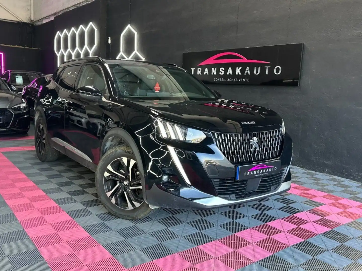 Peugeot 2008 GT Line 130 ch SS EAT8 ~ Caméra de recul ~ Apple CarPlay ~ Maintien de voie Noir - 1