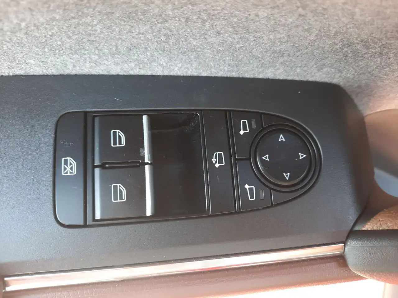 Mazda MX-30 e-SKYACTIV EV — photo 13 sur 31