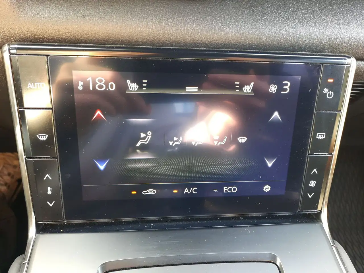 Mazda MX-30 e-SKYACTIV EV — photo 22 sur 31
