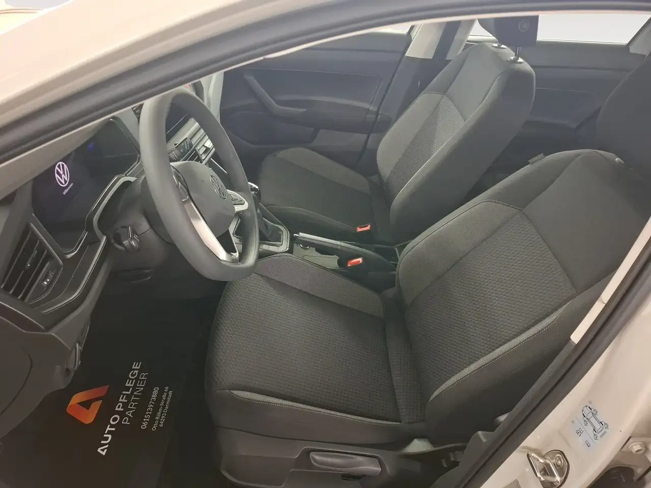 Volkswagen Polo VI CarPlay PDC SHZ 6