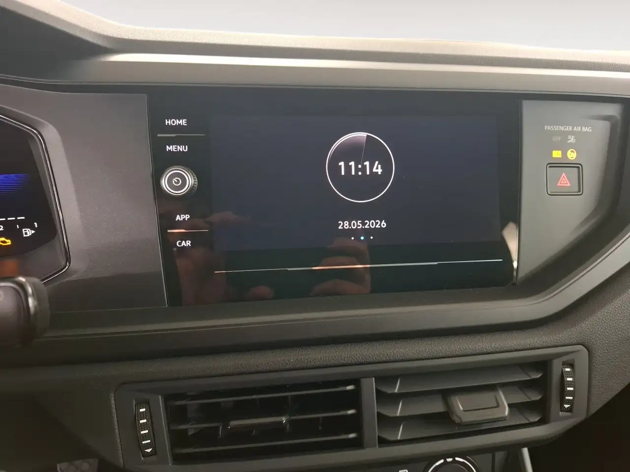 Volkswagen Polo VI CarPlay PDC SHZ 12