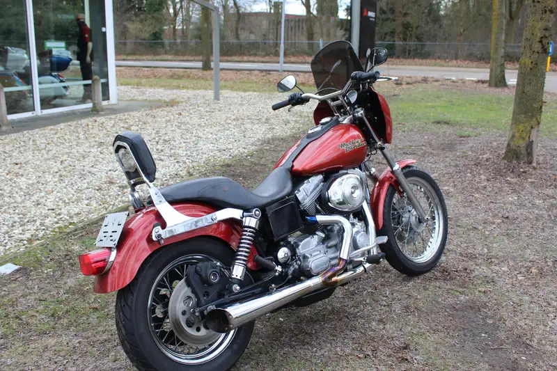 Harley-Davidson Dyna Super Glide - foto 6