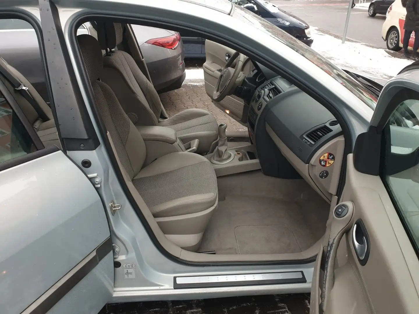 Renault Megane Privilege 1.6 16V/TÜV NEU/Garantie 24 Срібний - 2