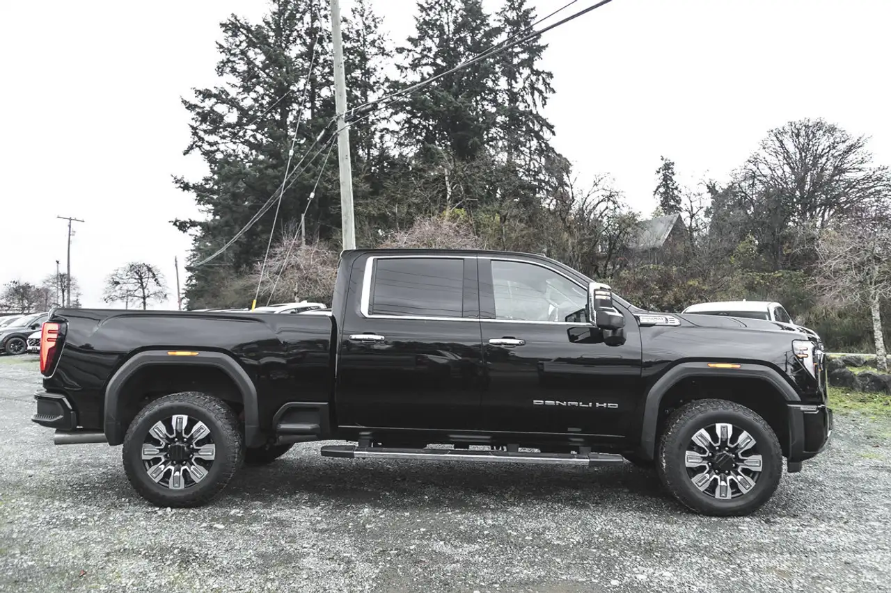 GMC Sierra 3500HD снимка GMC Sierra 3500HD