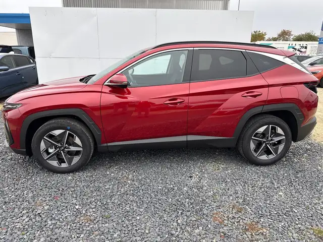 Hyundai Tucson view 3