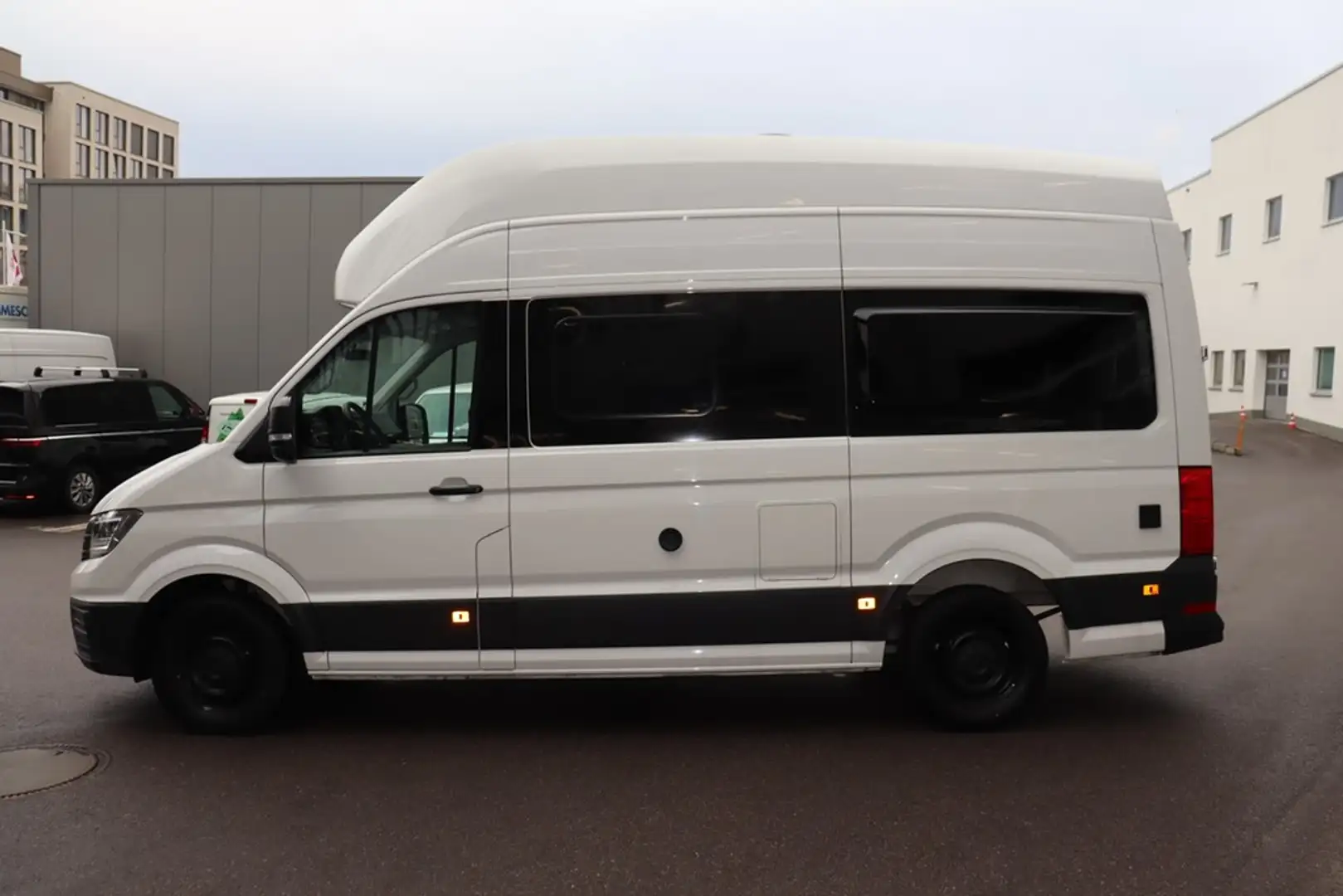 Volkswagen Crafter Grand California 600 2.0 TDI Autom. LED Weiß - 2