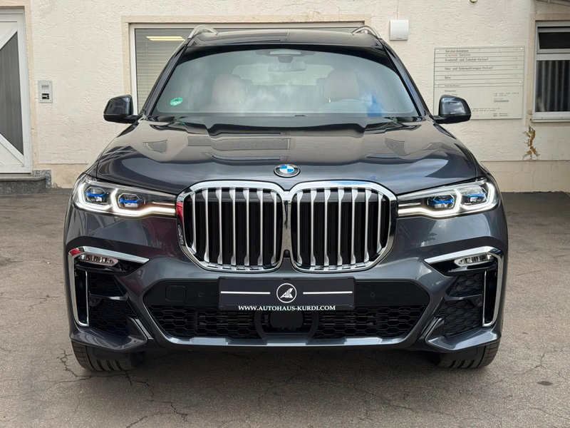 BMW X7 40d M Sport SKY LOUNGE 360 SOFT-CLOSE H&K AHK — photo 3