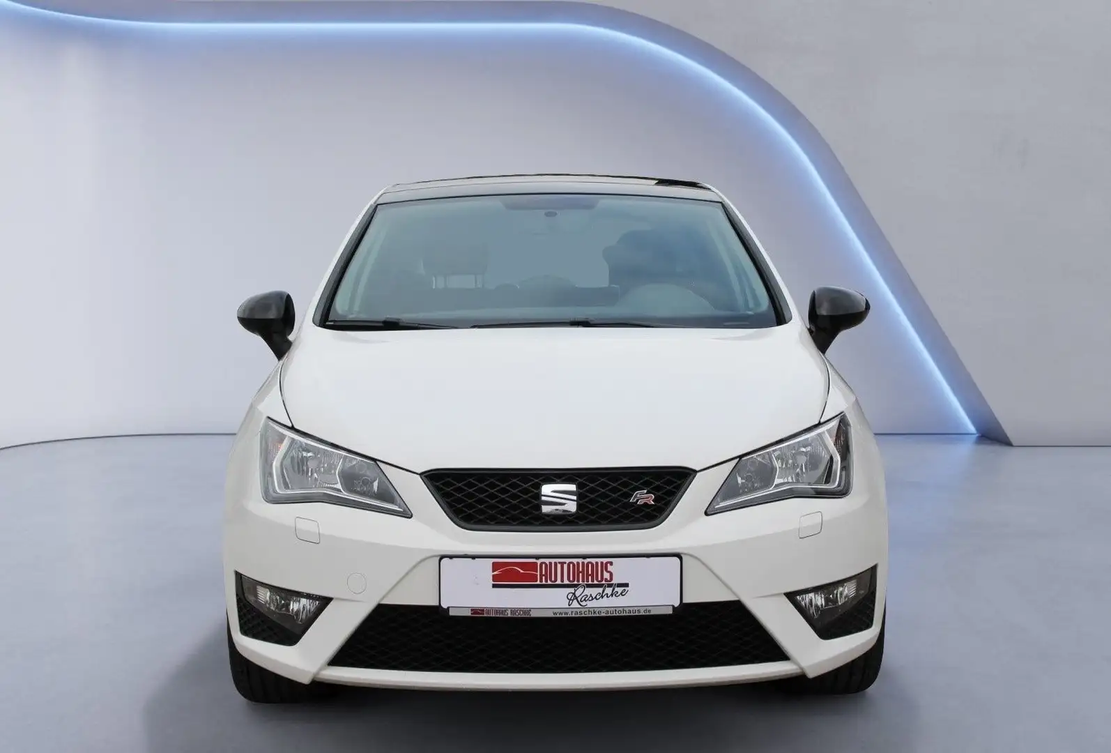 SEAT Ibiza FR/Panormad./ PDC/Alu/68tkm Blanc - 2