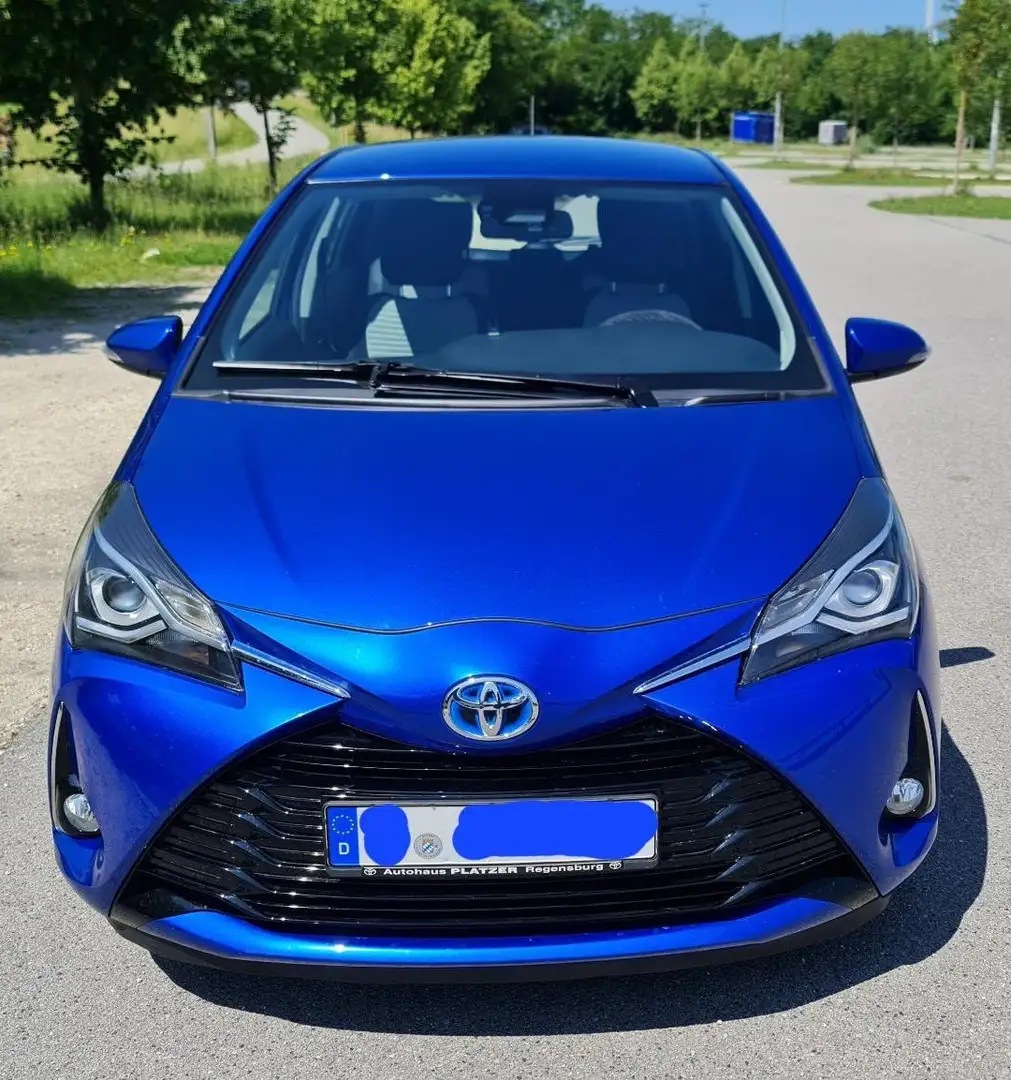 Toyota Yaris Yaris Hybrid 1.5 VVT-i Comfort mit Design Paket Blau - 2
