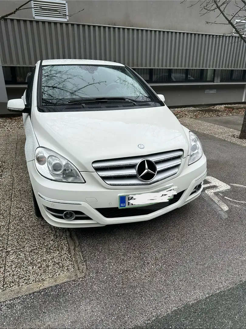 Mercedes-Benz B 200 Turbo - 1