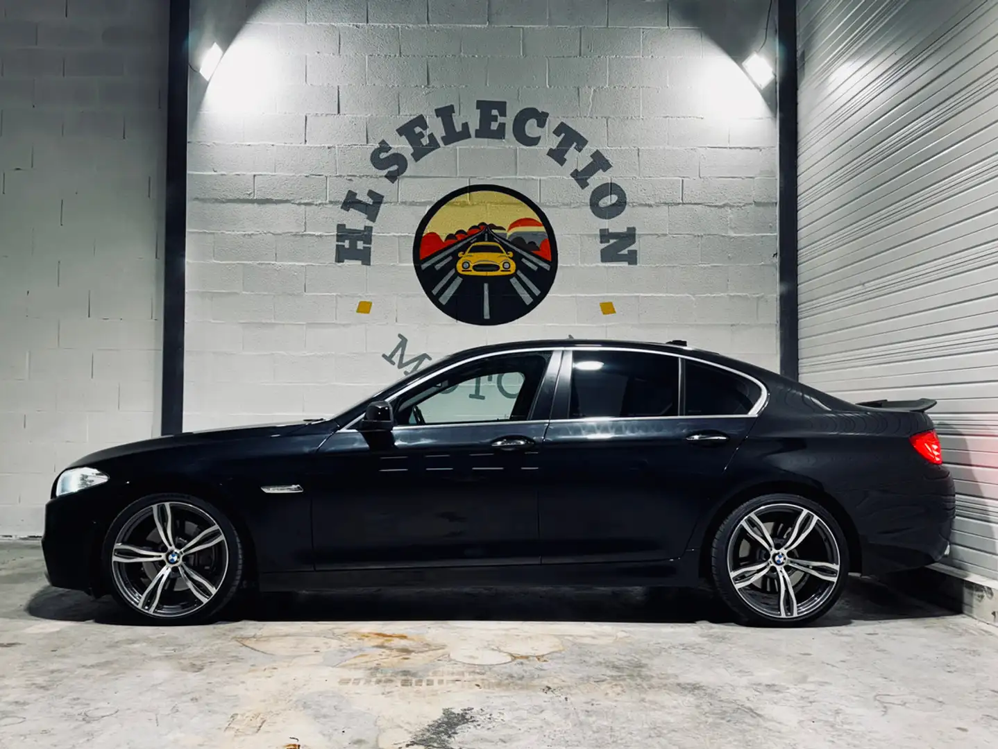 BMW 535 F10 3.0 313CV PROPULSION PACK LUXURY Zwart - 2