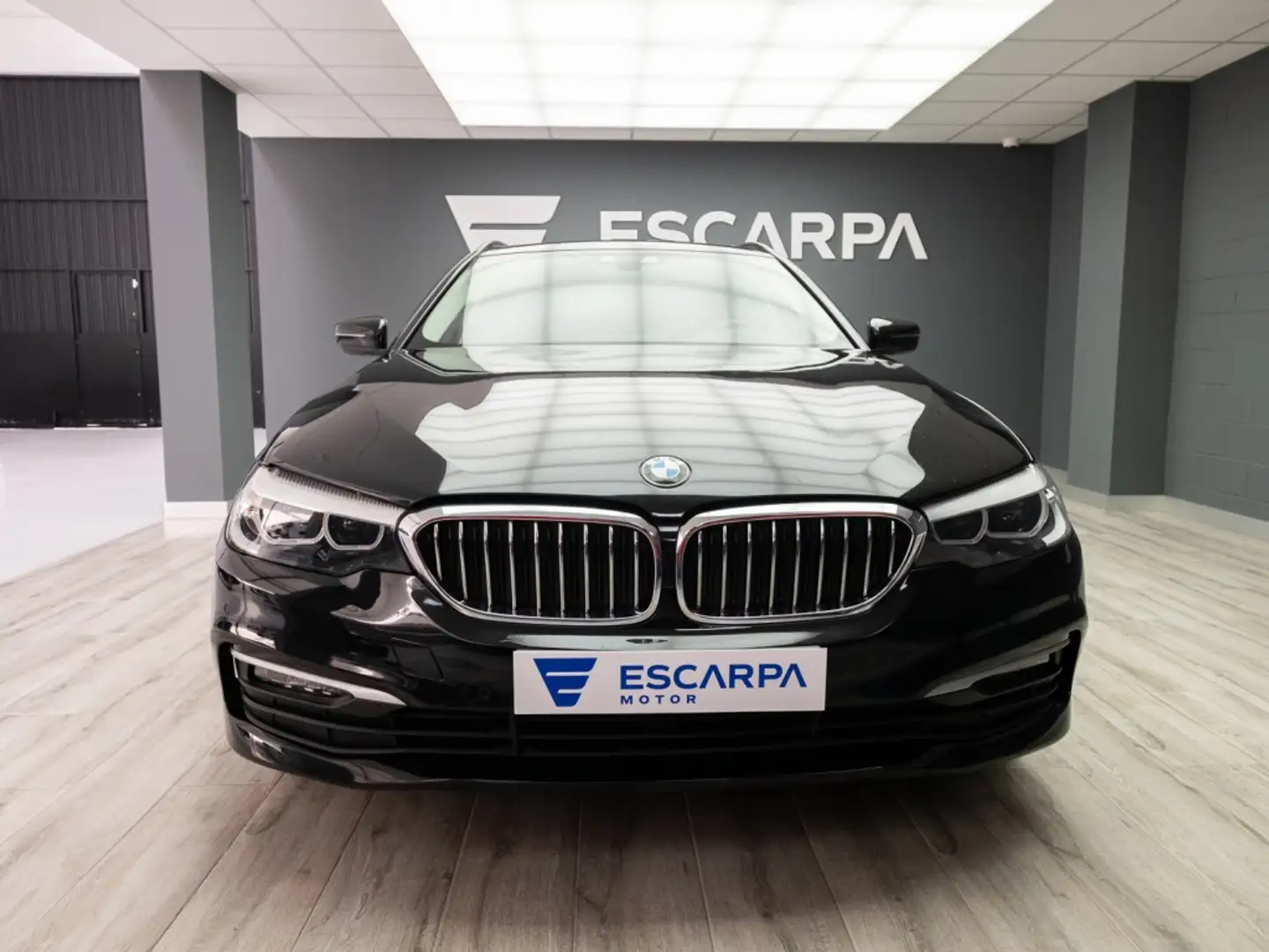 BMW 520 520dA Touring Negro - 2