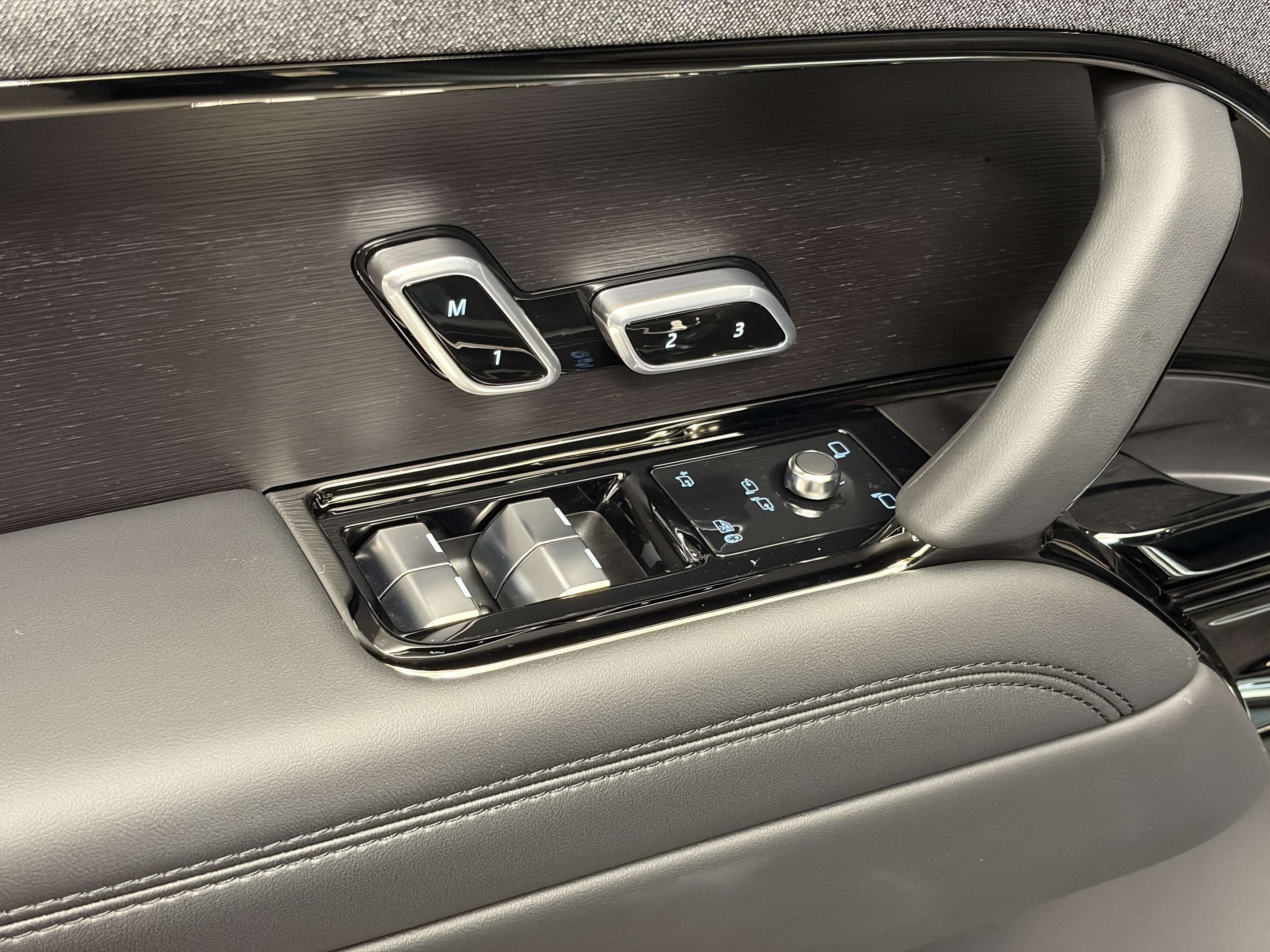 2026 Land Rover Range Rover Sport S thumb 10