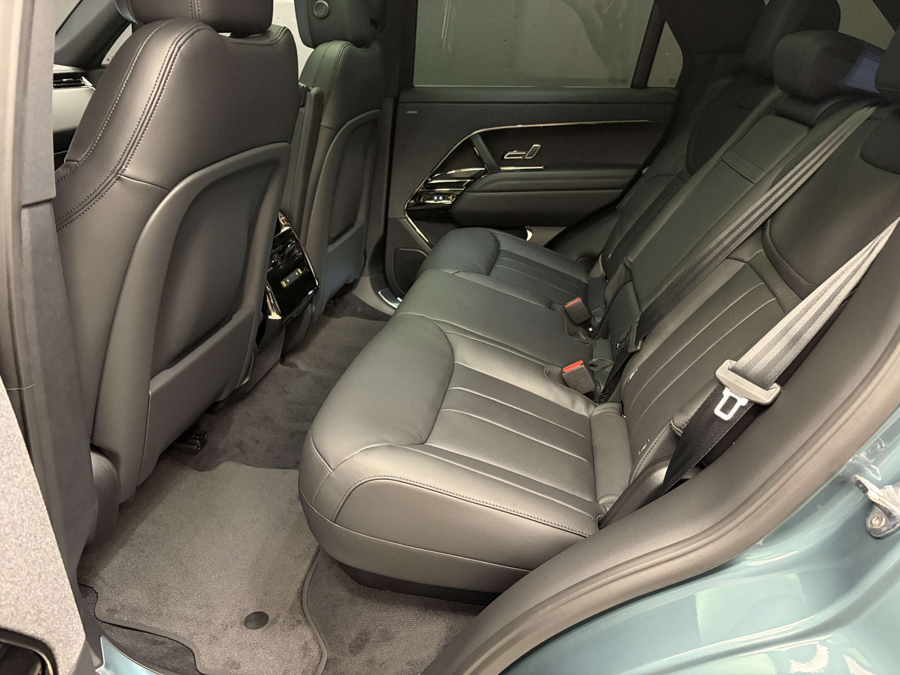 2026 Land Rover Range Rover Sport S thumb 11
