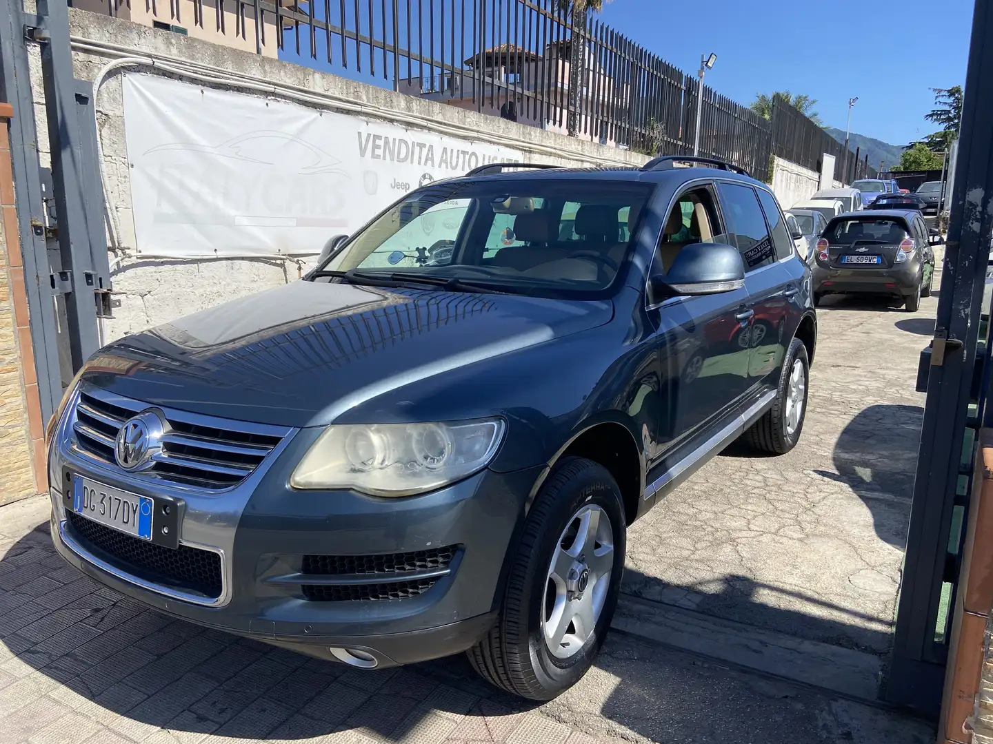 Volkswagen Touareg 2.5 tdi R5 Exclusive tiptronic dpf - 2