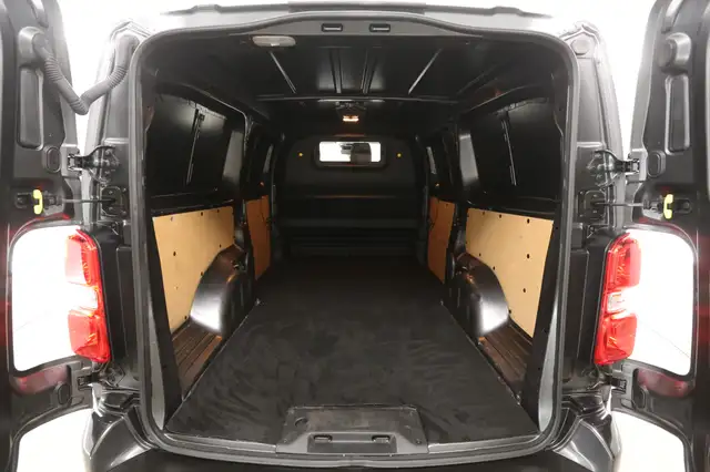 Citroen Jumpy view 3