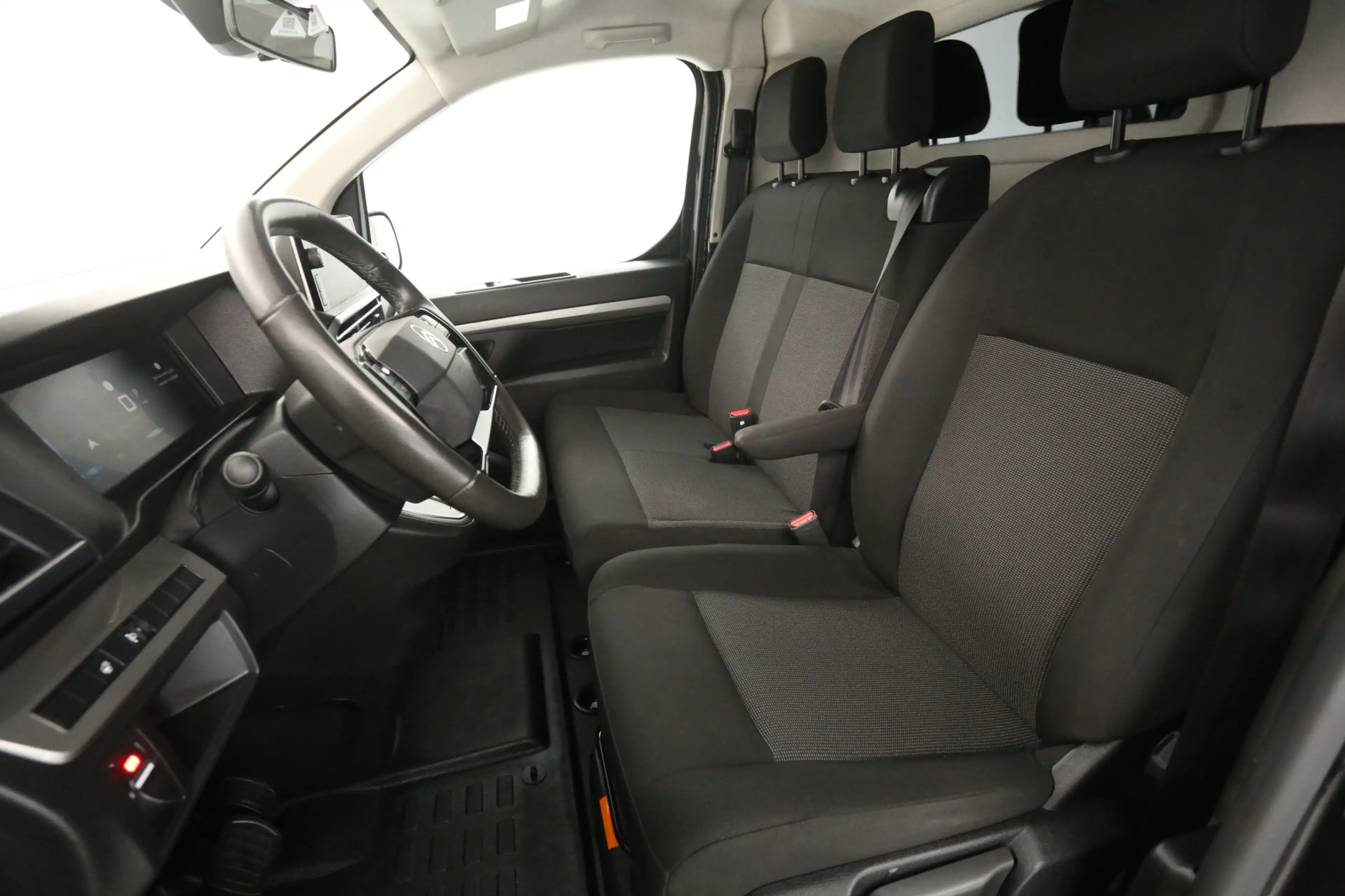 Citroen Jumpy 2.0 BlueHDI 145PK S&S L3H1 | Automaat | Incl. BPM — photo 10