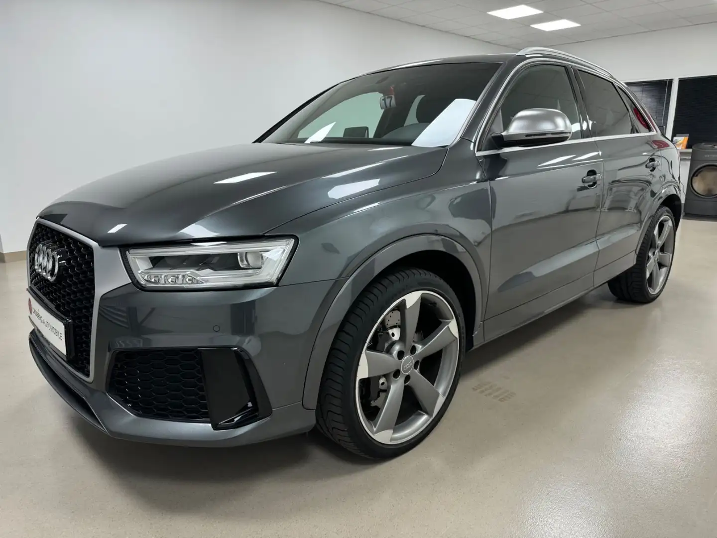 Audi RS Q3 RS Q3 2.5 TFSI quattro*RFK*TEMP*LMF*NAVI*NAPPA* Grau - 1