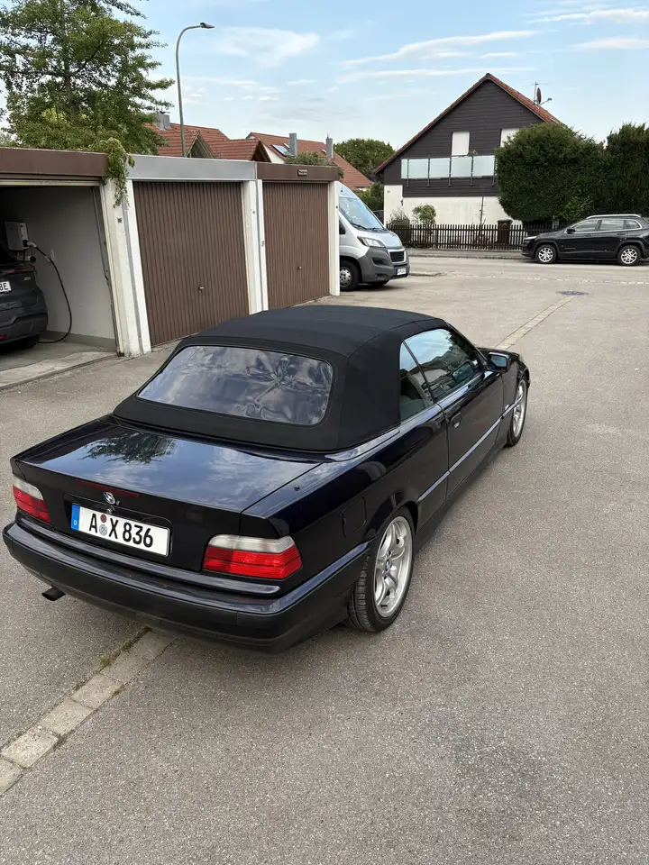 BMW 320i Exclusiv Edition, foto 3