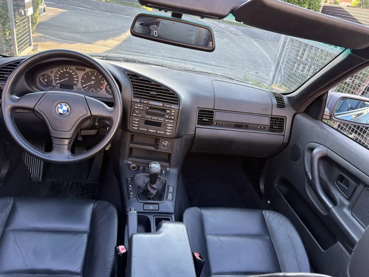 BMW 320i Exclusiv Edition, foto 6
