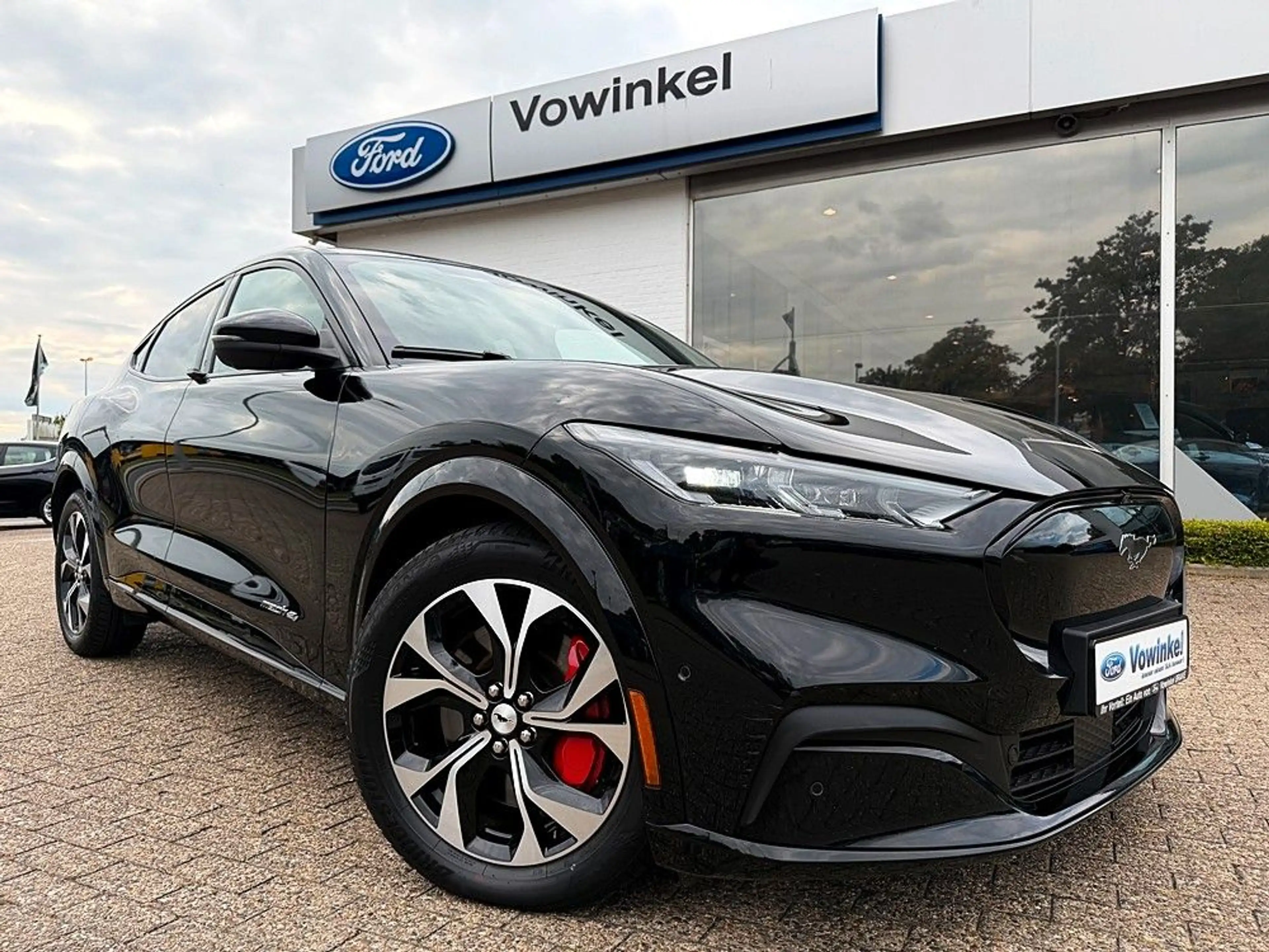 Ford Mustang Mach-E Basis AWD Matrix-LED+B&O+BLIS+ACC