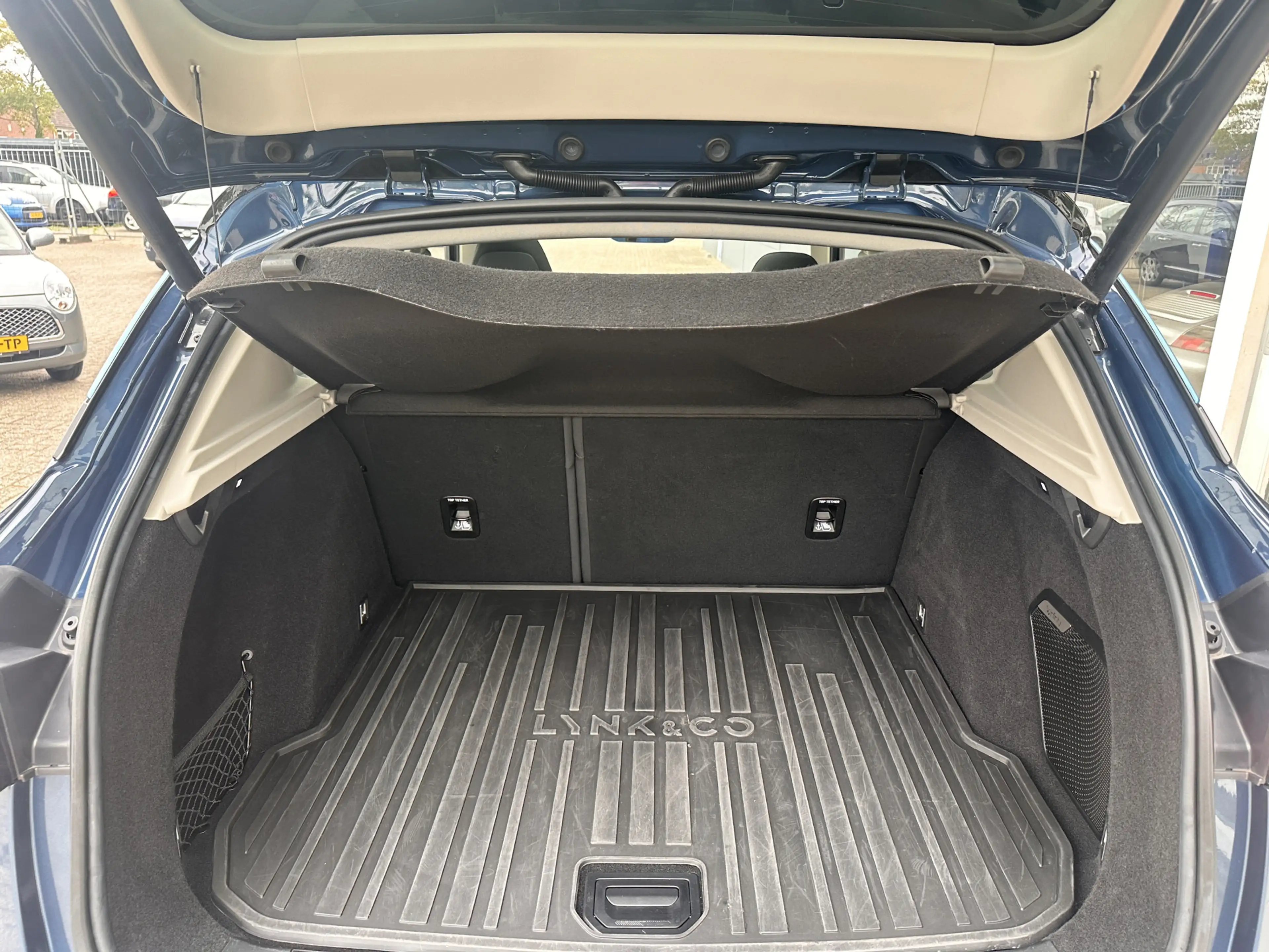 Lynk & Co 01 1.5 PHEV PANO,CARPLAY,ALL SEASONS — photo 7