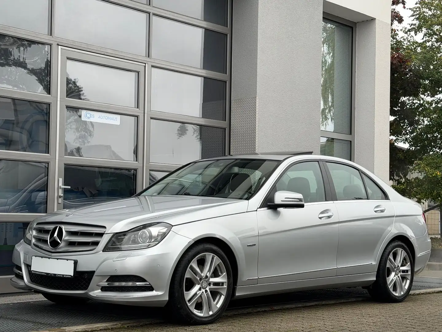 Mercedes-Benz C 180 CGI*AUT*T-LEDER*MEMORY*GLASDACH*WINTER* Argent - 1