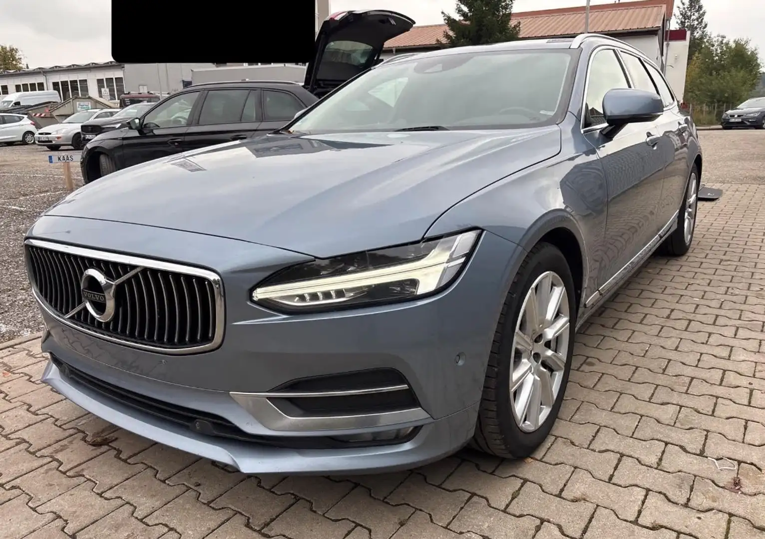 Volvo V90 Inscription D4*Bowers&Wilkins*1.Hand*LED Silber - 2