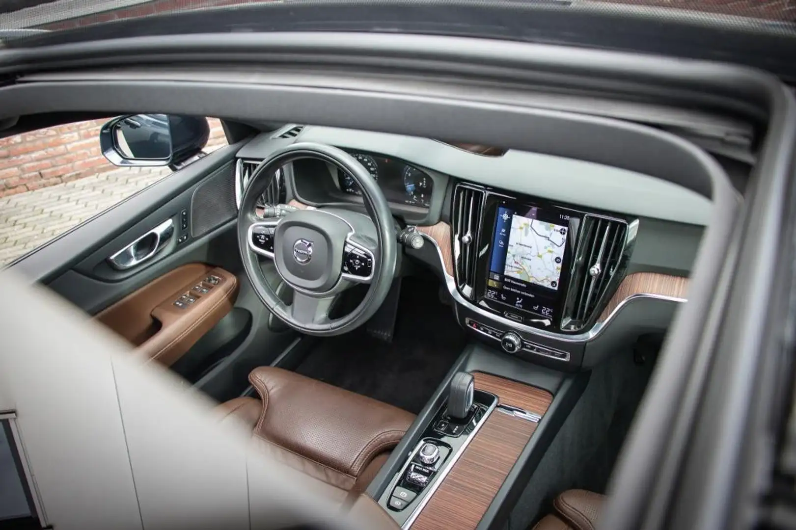 Volvo V60 Cross Country 2.0 B5 AWD Pro | Panoramadak | Head-up display | H Bleu - 2