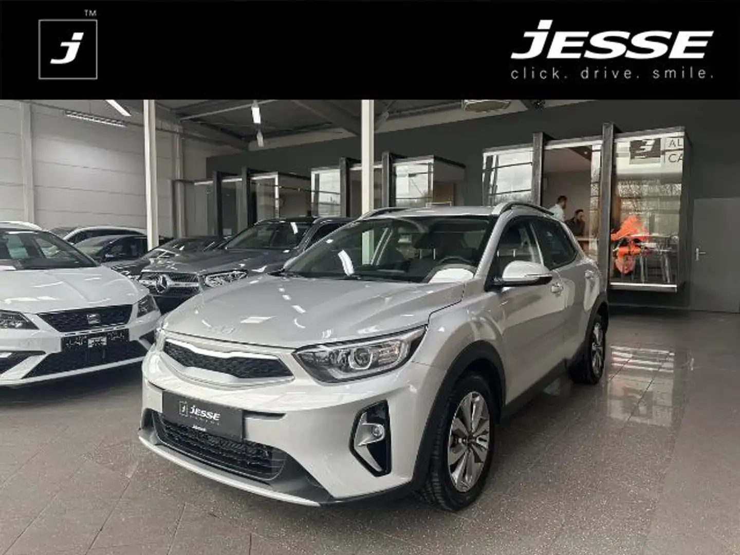 Kia Stonic 1.0 T-GDI Vision Carplay RCAM Spurhalte Plateado - 1