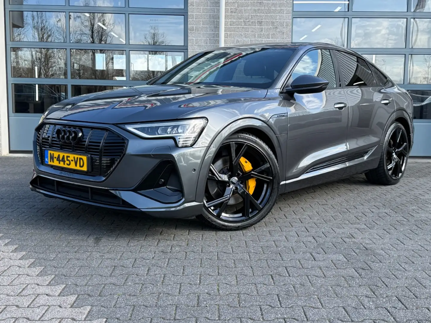 audi e-tron sportback