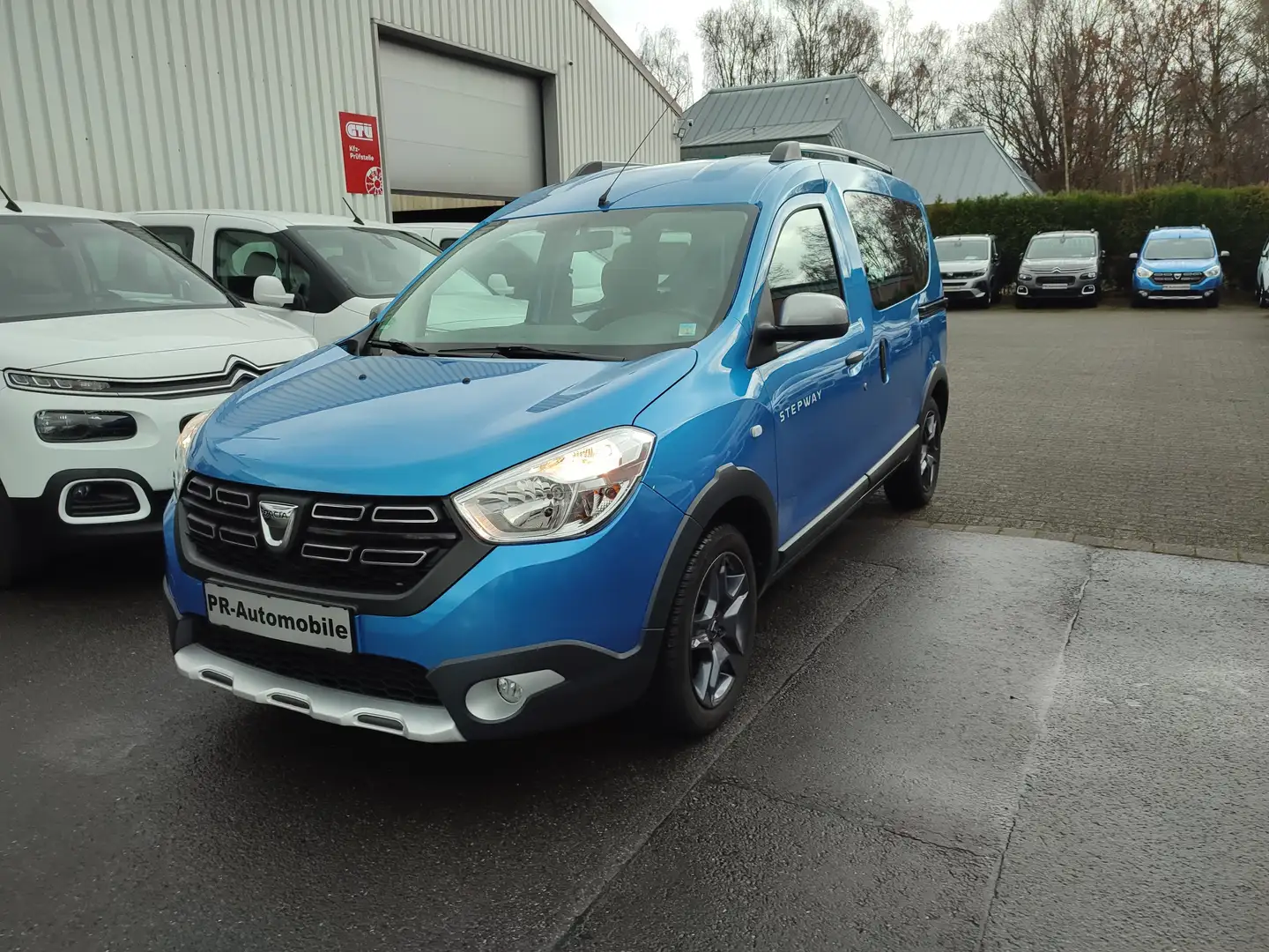 Dacia Dokker TCe 115 Stepway Klima/Navi+Cam/Sitzheiz. Blau - 1